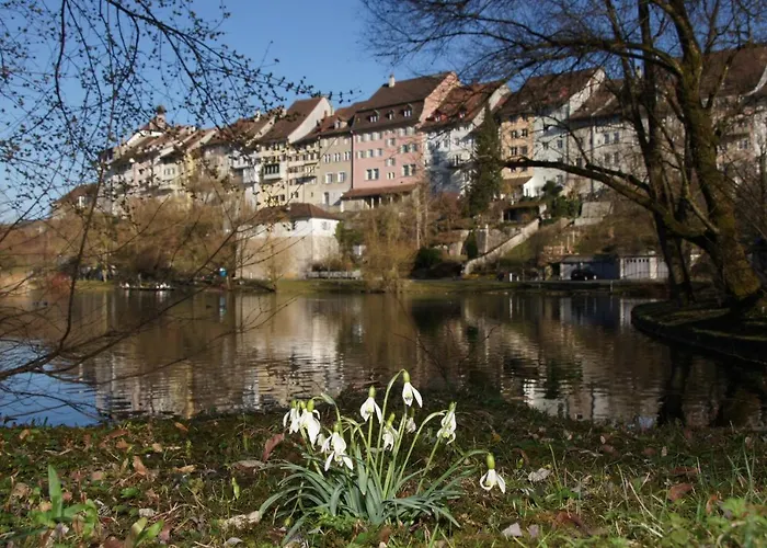 Bett am Weiher